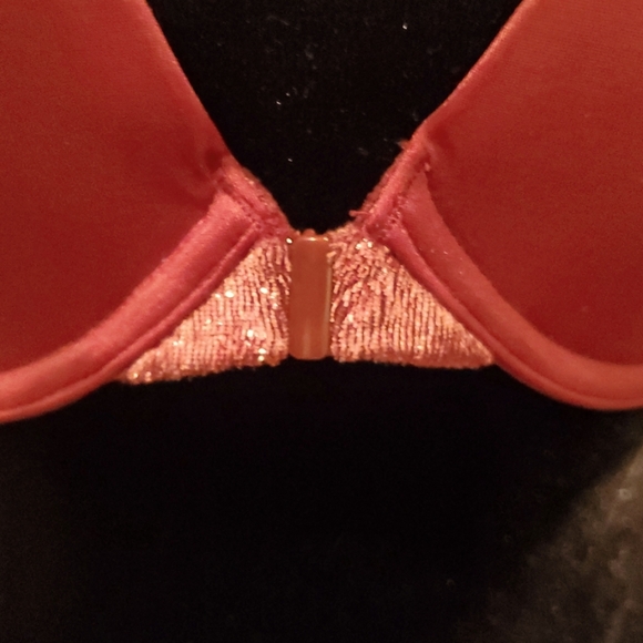 Victoria's Secret Racerback Burgundy Bra. Size 36C - Picture 4 of 6